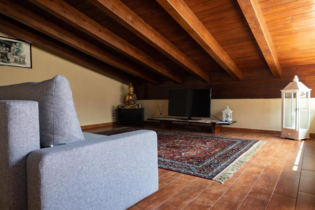 Mansarda In Centro Apartment